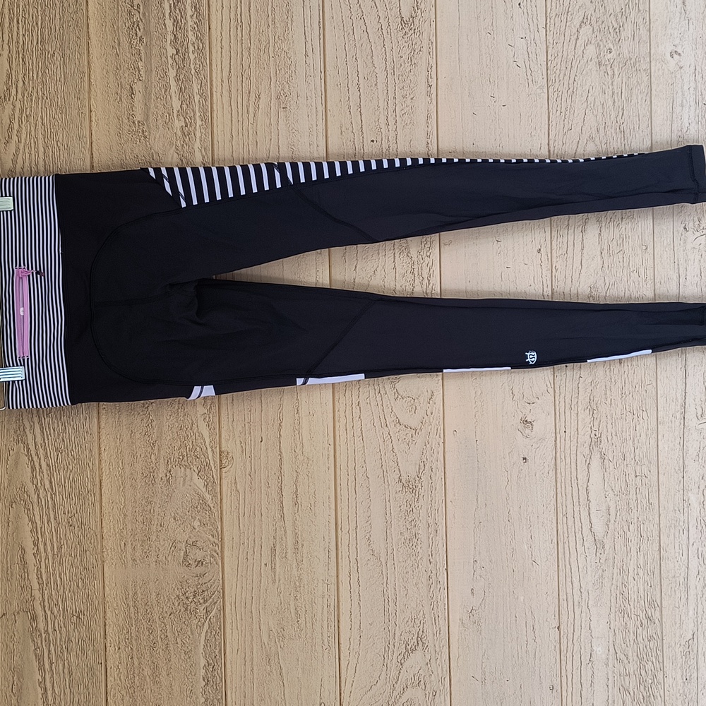 Lululemon Rare 2014 Seawheeze legging - Picture 5 of 11